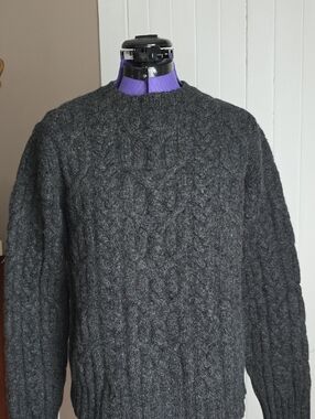 GAP Men's Charcoal Cable Knit Crewneck Sweater
